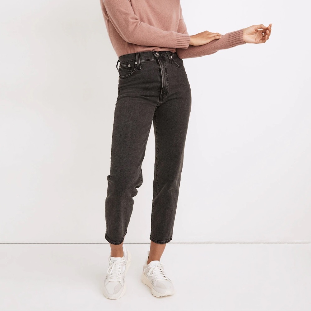 Madewell Perfect Vintage Crop straight high rise jeans. Women size 25. Black